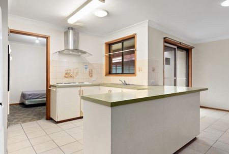 Rooms / 54 Naughton Avenue, Birmingham Gardens NSW 2287 - Photo 4