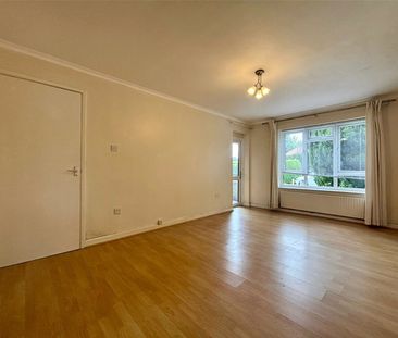 Clockhouse Road, Farnborough, Hampshire, GU14 - Photo 1