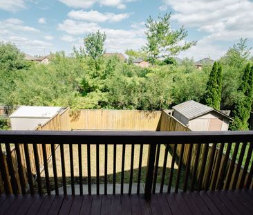 For Lease - 16 Lonestar Crescent, Brampton, Ontario - Photo 3