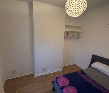 Room in a Shared Flat, Elmwood Road, CR0 - Photo 6