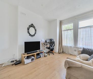 2 bedroom maisonette to rent - Photo 2