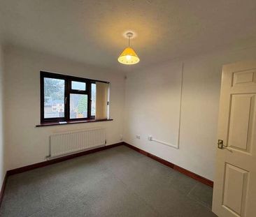 Newland Gardens, Cradley Heath, B64 - Photo 4