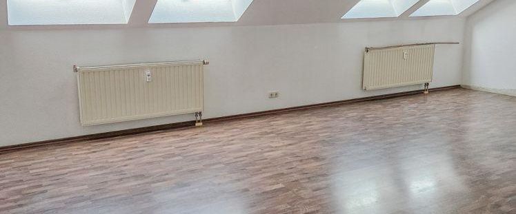 3-ZI-Wohnung für Dachgeschossliebhaber - Foto 1