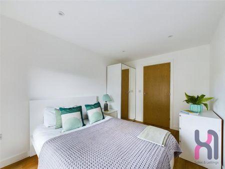 3 bedroom flat to rent - Photo 5
