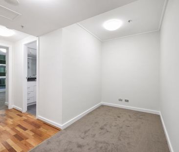 Cosy one bedroom plus study and car space - Photo 6