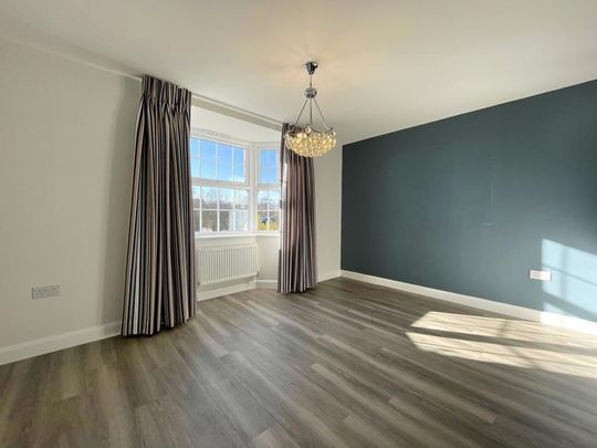 5 bedroom detached house to rent - Photo 1