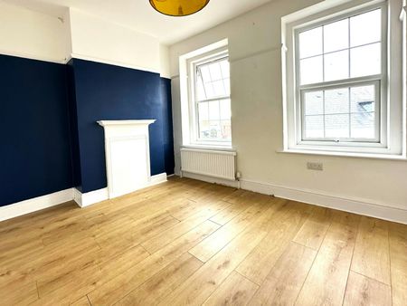 Maisonette to rent on - Photo 3