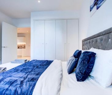 1 Bed Flat, Royal Crest Avenue, E16 - Photo 6