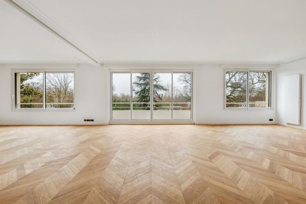 Location Appartement 6 pièces 235m² PARIS 16ème - Photo 1