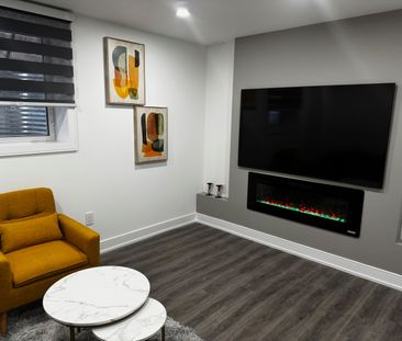 For Lease - 7 Larkfield Crescent Unit# 2, East Gwillimbury, Ontario - Photo 1