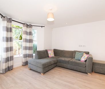 2 Bedroom Apartment, Oval Road, Croydon - Photo 6
