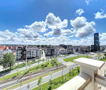 Ruim appartement met zuidgericht terras en een prachtig, uitgestrekt uitzicht. - Foto 1