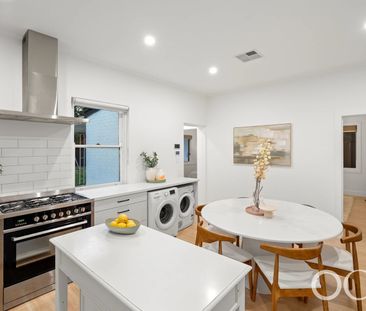 Open the Door to Easy Family Living - Photo 5