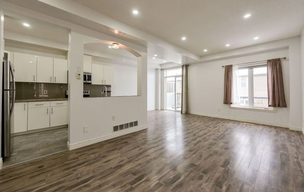 For Lease - 96 Highgate Drive Unit# Upper Level A, Hamilton, Ontario - Photo 1