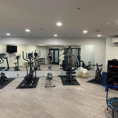 Lease Transfer | July FREE | Large 2 Bedroom | Saint-Constant Transfert de bail | Juillet GRATUIT | Grand 2 chambres | Saint-Constant - Photo 3