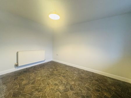 Platt Court, Shipley - Photo 2