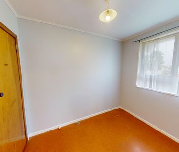 Castlecliff - 2 Bedrooms - Photo 4
