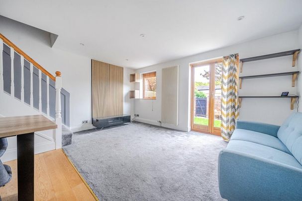 2 bedroom house to rent - Photo 1