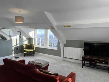 2 bedroom apartment to rent - Photo 2