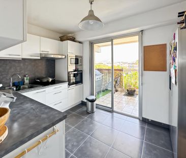 Location Appartement 3 pièces 64m² ANTIBES 06600 - Photo 4