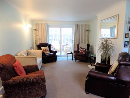 3 bedroom bungalow to rent - Photo 3