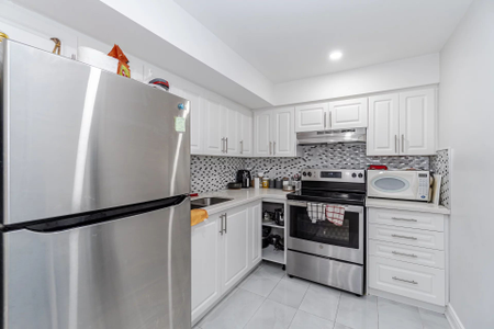 For Lease - 1356 Basswood Crescent Unit# Lower, Milton, Ontario - Photo 4
