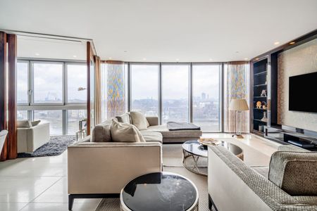 St. George Wharf, London, SW8 - Photo 3