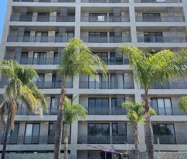 Departamento en Renta NUEVO; Fraccionamiento en Jardín Real en Zapo... - Photo 4