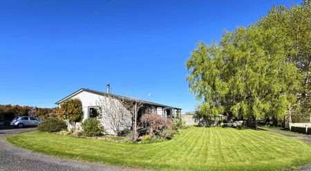 Wairongoa Road Oasis - Photo 2