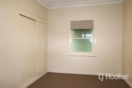 Comfortable 3 bedroom family home - Photo 4