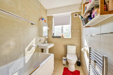 2 bedroom flat to rent - Photo 5
