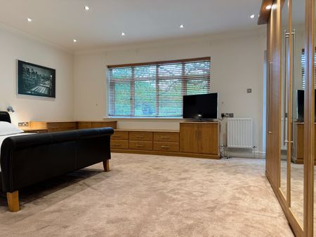 3 Bed Flat, Coniston House, L17 - Photo 3