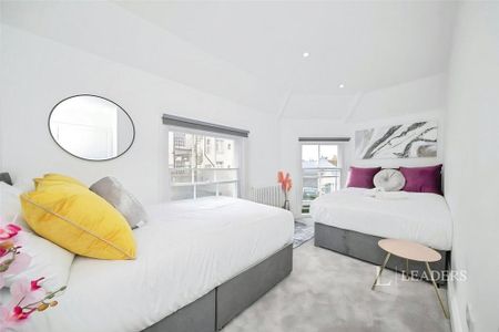 2 bedroom flat to rent - Photo 4