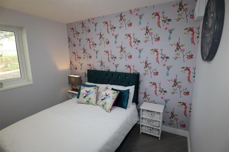 2 bedroom semi-detached bungalow to rent - Photo 2