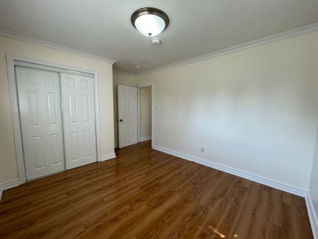 For Lease - 334 Stevenson Road Unit# Upper, Oshawa, Ontario - Photo 5