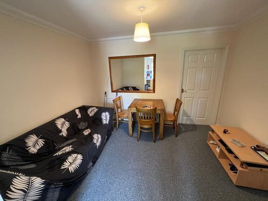 3 bedroom flat to rent - Photo 1