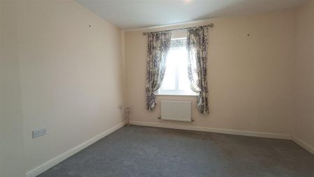 2 bedroom end of terrace house to rent - Photo 3