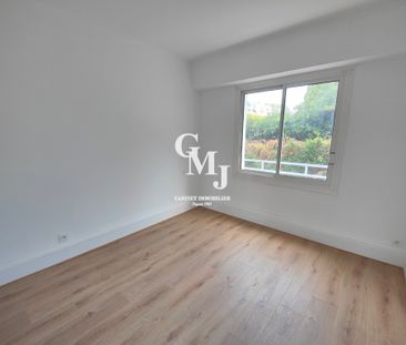Location Appartement 3 pièces 52m² ST RAPHAEL 83700 - Photo 2