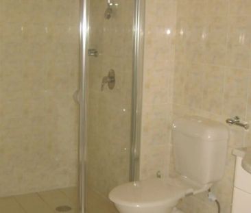 2-Bedroom Townhouse in the Heart of Kogarah - HOME/OFFICE IDEAL SET UP - Photo 2