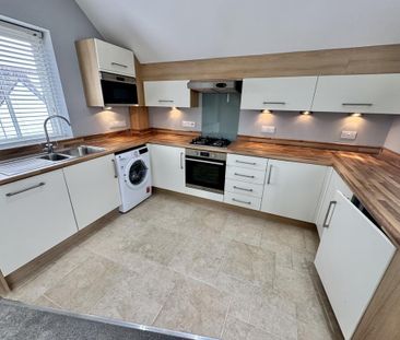 2 bedroom maisonette to rent - Photo 3