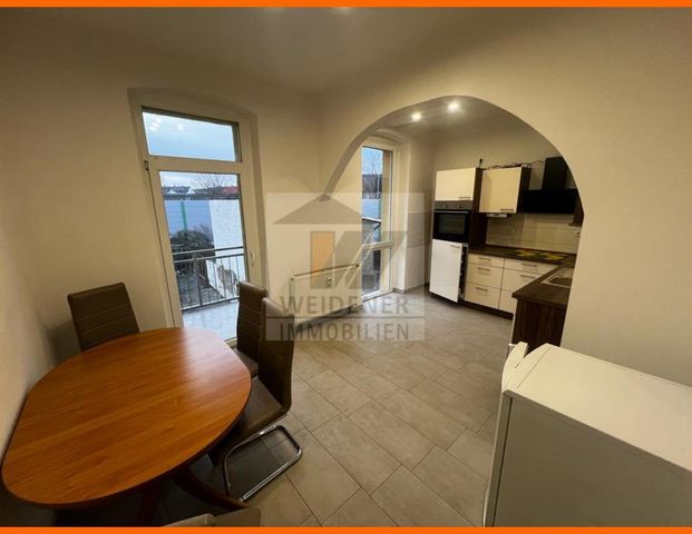 Sanierte 4-Raum-Wohnung mit Balkon und Einbauküche! - Photo 1