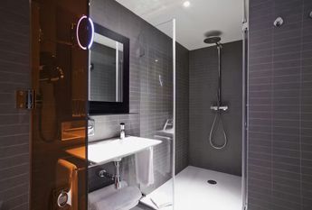 Carrer de Josep Pla, Barcelona, Catalonia 08019