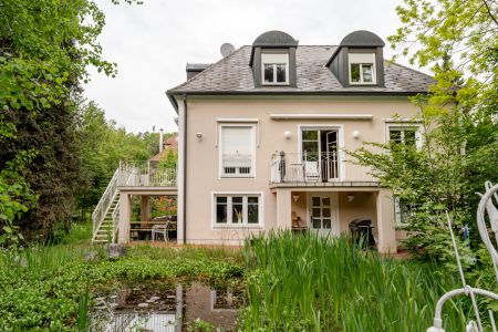 Großes Haus in Ruhelage mit Garten, Balkonen und Garage in Graz Ragnitz - Foto 2
