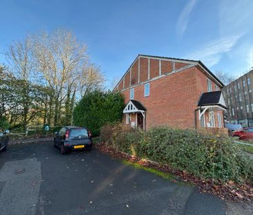 2 bedroom maisonette to rent - Photo 2