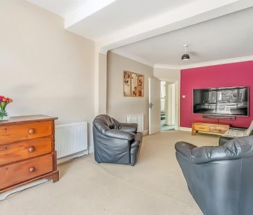 3 bedroom detached house to rent - Photo 2