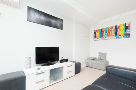 302/2 Langley Avenue, Cremorne NSW 2090 - Apartment For Rent | Domain - Photo 2