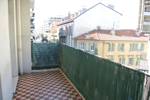 Location Appartement 1 pièce 27m² NICE 06000 - Photo 1