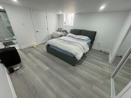 For Lease - 24 Mcdonough Gardens, Hamilton, Ontario - Photo 4