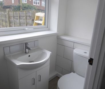 2 bedroom terraced house to rent - Photo 6