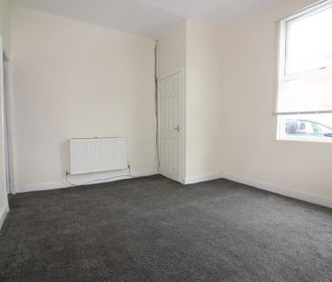 2 Bedroom Mid Terraced House - Photo 1